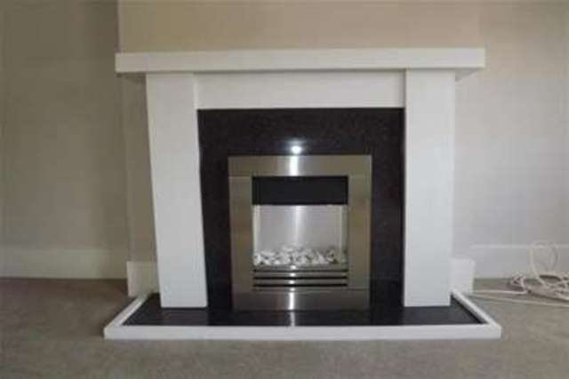  Image of 1 bedroom Maisonette to rent in Little Roke Avenue Kenley CR8 at Kenley, CR8 5NN