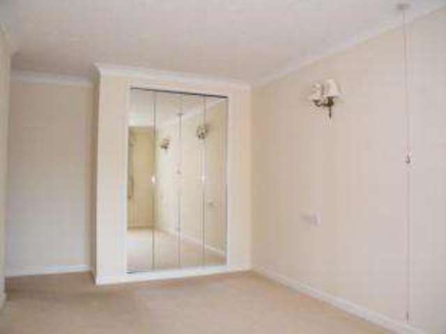  Image of 1 bedroom Retirement Property for sale in Littleham Road Exmouth EX8 at Littleham Road Exmouth Withycombe Raleigh, EX8 2ET