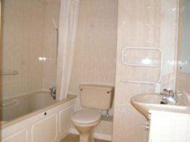 Image of 1 bedroom Retirement Property for sale in Littleham Road Exmouth EX8 at Littleham Road Exmouth Withycombe Raleigh, EX8 2ET