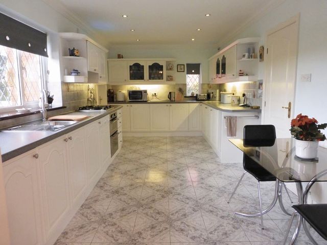  Image of 4 bedroom Detached house for sale in Liverpool Road Hutton Preston PR4 at Liverpool Road Hutton Preston, PR4 5SL