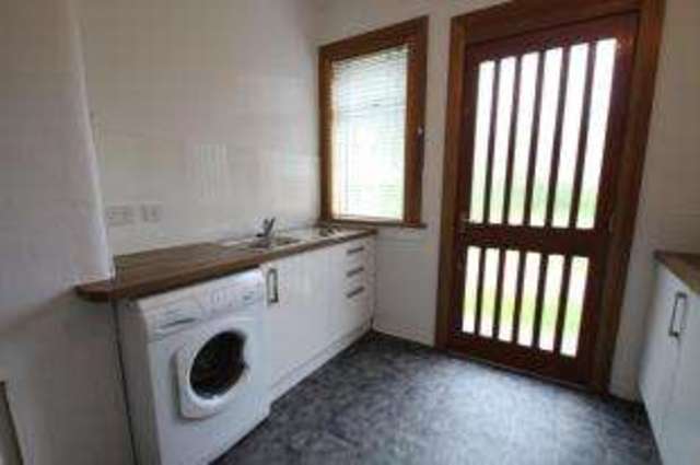  Image of 2 bedroom Flat for sale in Locksley Avenue Glasgow G13 at Knightswood Glasgow Drumchapel, G13 3XJ