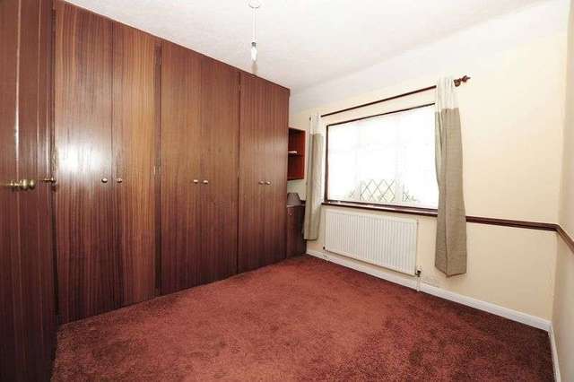  Image of 3 bedroom Semi-Detached house to rent in Long Lane Hillingdon Uxbridge UB10 at Long Lane Hillingdon Uxbridge, UB10 0EQ