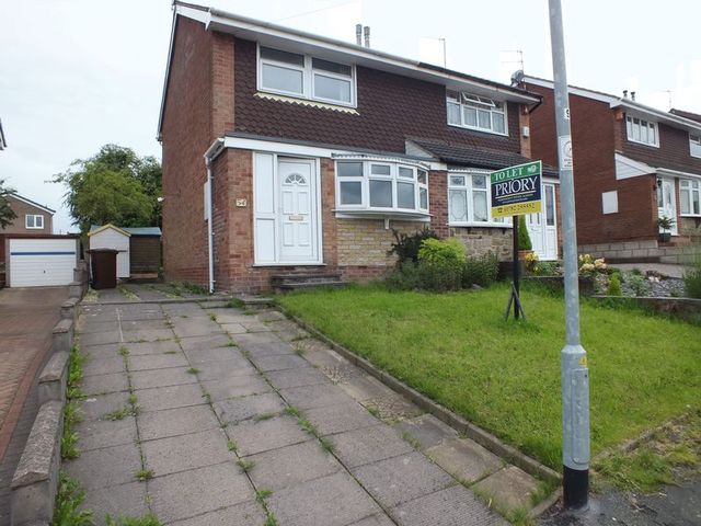  Image of 3 bedroom Semi-Detached house to rent in Lotus Avenue Knypersley Stoke-on-Trent ST8 at Lotus Avenue  Knypersley, ST8 6PS