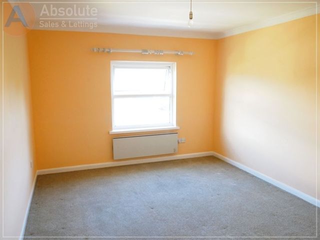  Image of 2 bedroom Flat for sale in Lower Erith Road Torquay TQ1 at Lower Erith Road  Torquay, TQ1 2PX