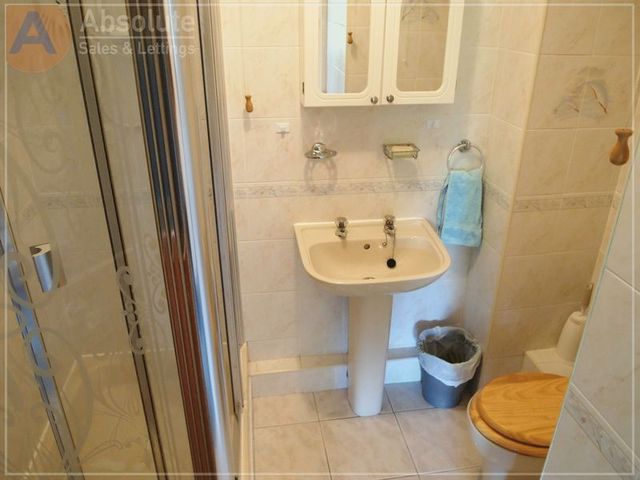  Image of 2 bedroom Flat for sale in Lower Erith Road Torquay TQ1 at Lower Erith Road  Torquay, TQ1 2PX