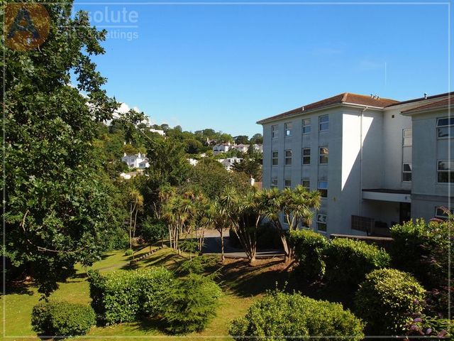  Image of 2 bedroom Flat for sale in Lower Erith Road Torquay TQ1 at Lower Erith Road  Torquay, TQ1 2PX
