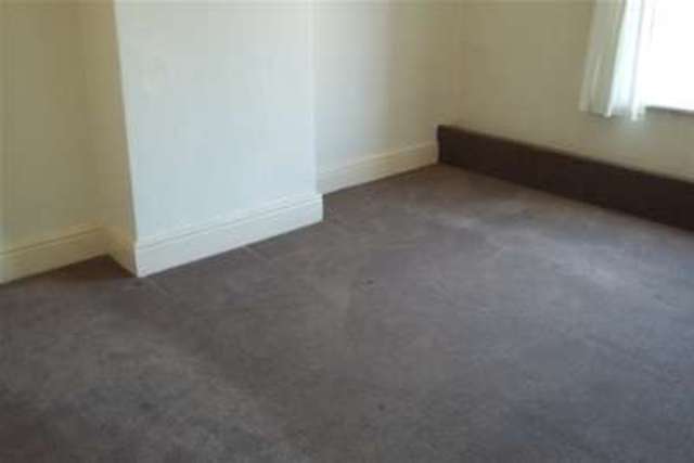  Image of 3 bedroom Detached house to rent in Luck Lane Paddock Huddersfield HD1 at Huddersfield, HD1 4QU