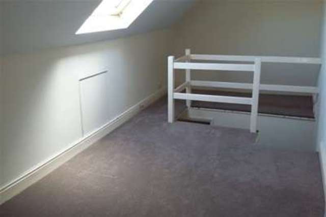  Image of 3 bedroom Detached house to rent in Luck Lane Paddock Huddersfield HD1 at Huddersfield, HD1 4QU