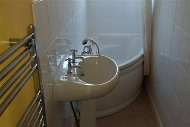  Image of 3 bedroom Detached house to rent in Luck Lane Paddock Huddersfield HD1 at Huddersfield, HD1 4QU