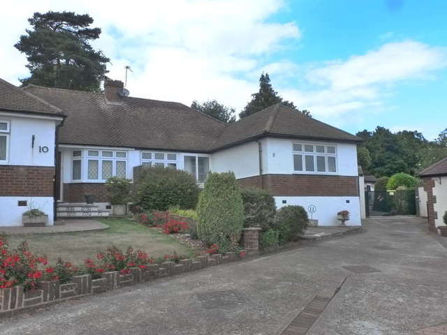  Image of 2 bedroom Detached house for sale in Lynne Close Selsdon South Croydon CR2 at South Croydon Selsdon, CR2 8QA