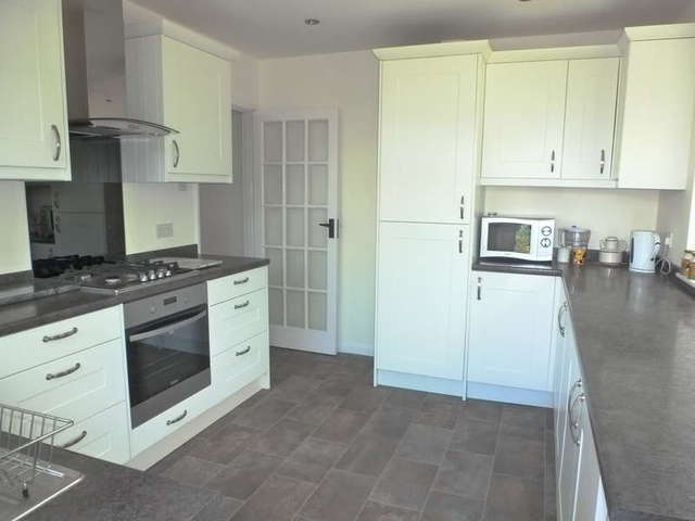  Image of 2 bedroom Detached house for sale in Lynne Close Selsdon South Croydon CR2 at South Croydon Selsdon, CR2 8QA