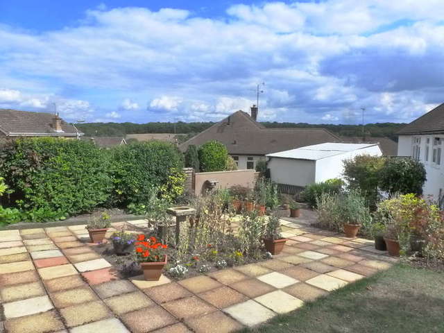  Image of 2 bedroom Detached house for sale in Lynne Close Selsdon South Croydon CR2 at South Croydon Selsdon, CR2 8QA