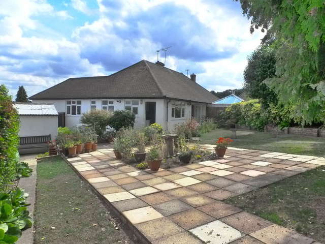  Image of 2 bedroom Detached house for sale in Lynne Close Selsdon South Croydon CR2 at South Croydon Selsdon, CR2 8QA