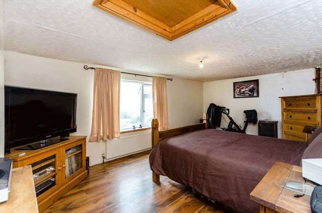  Image of 3 bedroom Detached house for sale in Main Road East Keal Spilsby PE23 at Main Road  East Keal, PE23 4BB