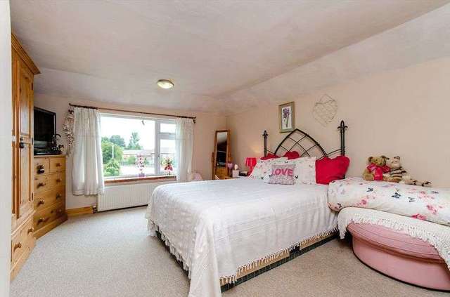  Image of 3 bedroom Detached house for sale in Main Road East Keal Spilsby PE23 at Main Road  East Keal, PE23 4BB