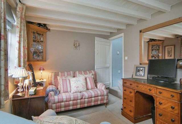  Image of 4 bedroom Property for sale in Main Street Farnsfield Newark NG22 at Main Street Farnsfield Newark, NG22 8EA