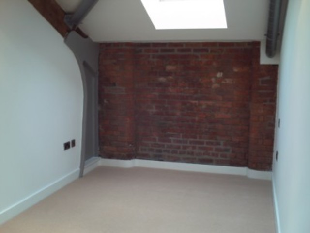  Image of 1 bedroom Apartment to rent in Pollard Street Manchester M4 at Malta Street Albion Works Manchester, M4 7AN