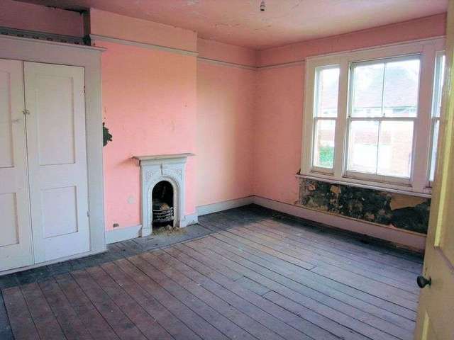  Image of 3 bedroom Detached house for sale in Manor Road Guildford GU2 at Manor Road  Guildford, GU2 9NQ
