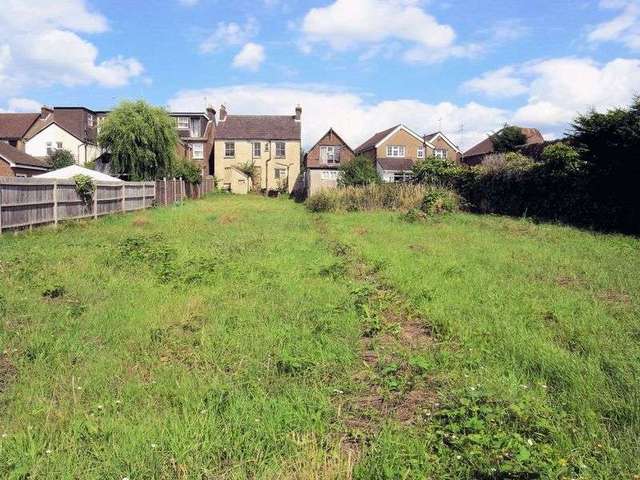  Image of 3 bedroom Detached house for sale in Manor Road Guildford GU2 at Manor Road  Guildford, GU2 9NQ