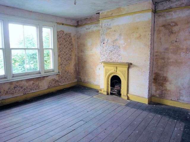  Image of 3 bedroom Detached house for sale in Manor Road Guildford GU2 at Manor Road  Guildford, GU2 9NQ