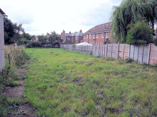  Image of 3 bedroom Detached house for sale in Manor Road Guildford GU2 at Manor Road  Guildford, GU2 9NQ