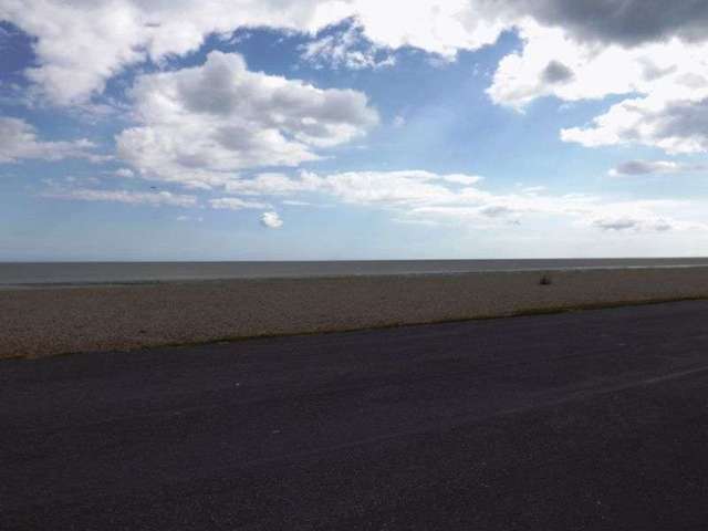  Image of 1 bedroom Flat to rent in Marine Parade Worthing BN11 at Marine Parade  Worthing, BN11 3QE