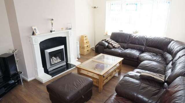  Image of 4 bedroom Bungalow for sale in Mary Walsham Close Stanground Peterborough PE2 at Mary Walsham Close  Peterborough, PE2 8RT