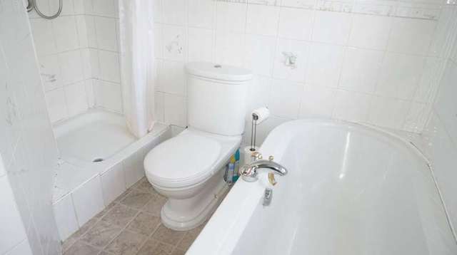  Image of 4 bedroom Bungalow for sale in Mary Walsham Close Stanground Peterborough PE2 at Mary Walsham Close  Peterborough, PE2 8RT