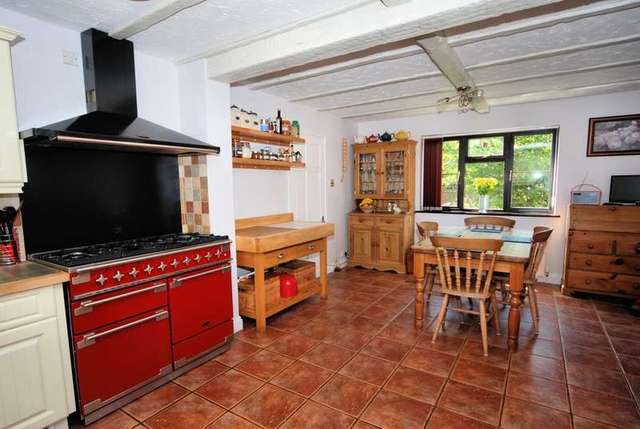  Image of 4 bedroom Detached house for sale in Watercress Lane Mattishall Dereham NR20 at Mattishall Dereham Norfolk, NR20 3RJ