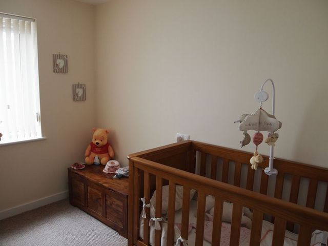  Image of 2 bedroom Flat for sale in Mckay Avenue Torquay TQ1 at Mckay Avenue  Torquay, TQ1 4FD