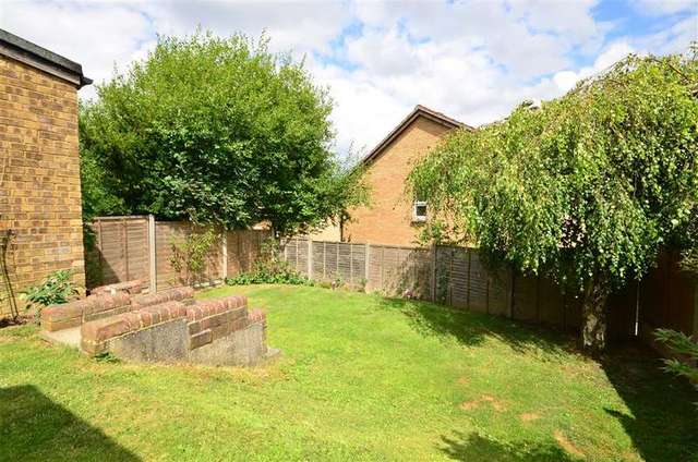  Image of 3 bedroom Semi-Detached house for sale in Middle Walk Tunbridge Wells TN2 at Tunbridge Wells Kent Tunbridge Wells, TN2 3HP