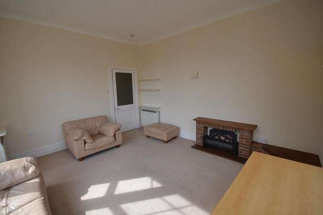  Image of 2 bedroom Flat to rent in Middlesex Road Bexhill-on-Sea TN40 at 6 Middlesex Road  Bexhill On Sea, TN40 1LP