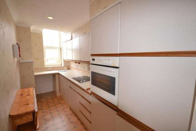  Image of 2 bedroom Flat to rent in Middlesex Road Bexhill-on-Sea TN40 at 6 Middlesex Road  Bexhill On Sea, TN40 1LP