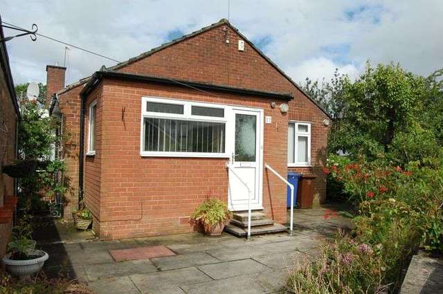  Image of 2 bedroom Detached house for sale in Middleton Close Radcliffe Manchester M26 at Middleton Close Radcliffe Manchester, M26 4JU