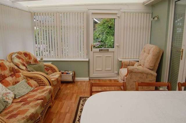  Image of 2 bedroom Detached house for sale in Middleton Close Radcliffe Manchester M26 at Middleton Close Radcliffe Manchester, M26 4JU