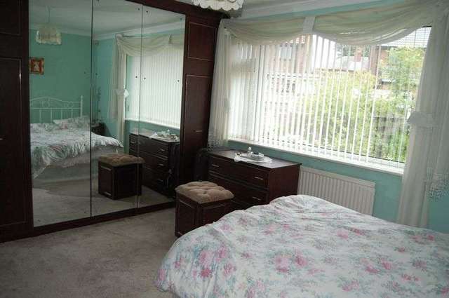  Image of 2 bedroom Detached house for sale in Middleton Close Radcliffe Manchester M26 at Middleton Close Radcliffe Manchester, M26 4JU