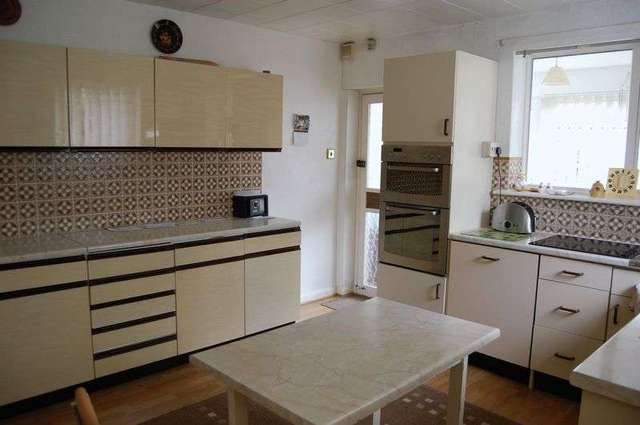  Image of 2 bedroom Detached house for sale in Middleton Close Radcliffe Manchester M26 at Middleton Close Radcliffe Manchester, M26 4JU