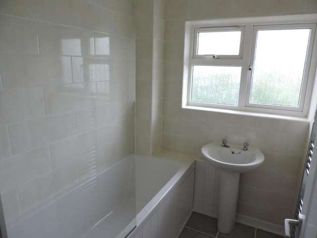  Image of 3 bedroom Flat to rent in Mill Lane Woodbridge IP12 at Woodbridge, IP12 1HW