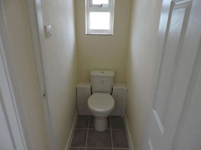  Image of 3 bedroom Flat to rent in Mill Lane Woodbridge IP12 at Woodbridge, IP12 1HW
