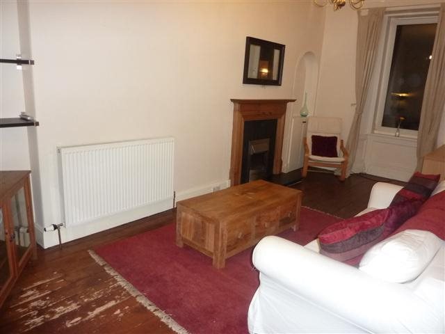  Image of 2 bedroom Flat to rent in Millar Crescent Edinburgh EH10 at Morningside Edinburgh Edinburgh, EH10 5HQ