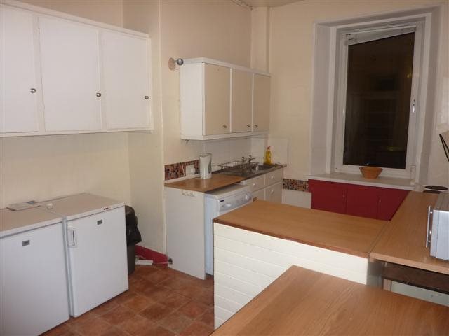  Image of 2 bedroom Flat to rent in Millar Crescent Edinburgh EH10 at Morningside Edinburgh Edinburgh, EH10 5HQ