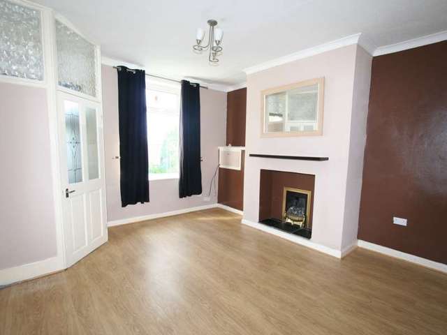  Image of 2 bedroom Terraced house to rent in Molyneux Street Rochdale OL12 at Rochdale OL12 6PZ Rochdale, OL12 6PZ