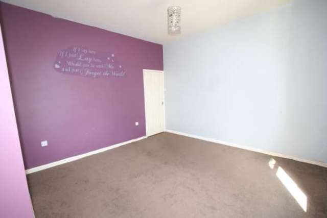  Image of 2 bedroom Terraced house to rent in Molyneux Street Rochdale OL12 at Rochdale OL12 6PZ Rochdale, OL12 6PZ