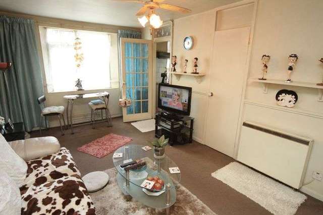  Image of 1 bedroom Flat for sale in Montague Hill South Bristol BS2 at Montague Hill South  Bristol, BS2 8HT