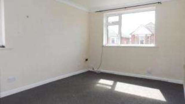  Image of 1 bedroom Flat for sale in Oakwood Road Bournemouth BH9 at Moordown Bournemouth Moordown, BH9 3DF