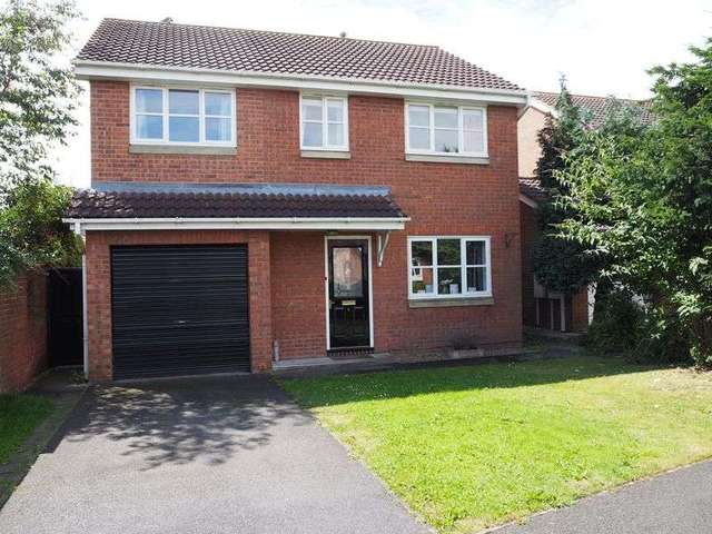  Image of 4 bedroom Detached house for sale in Moore Close Claypole Newark NG23 at Moore Close Claypole Newark, NG23 5AU