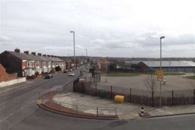  Image of 3 bedroom Flat to rent in Mortimer Road South Shields NE33 at South Shields, NE33 4UQ