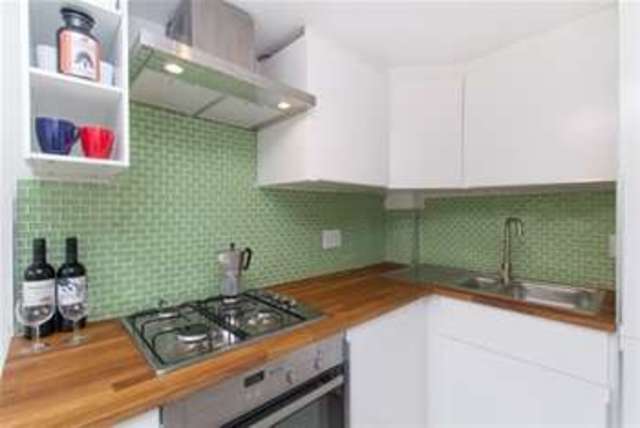  Image of 2 bedroom Flat to rent in Mortimer Square London W11 at London, W11 4BY