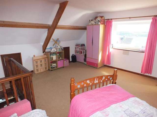  Image of 2 bedroom End of Terrace for sale in Murray Road Milford Haven SA73 at Milford Haven Pembrokeshire Milford Haven, SA73 2QB