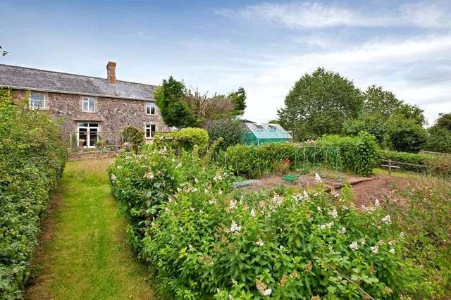  Image of 4 bedroom Semi-Detached house for sale in Greenham Wellington TA21 at Greenham Wellington, TA21 0JS